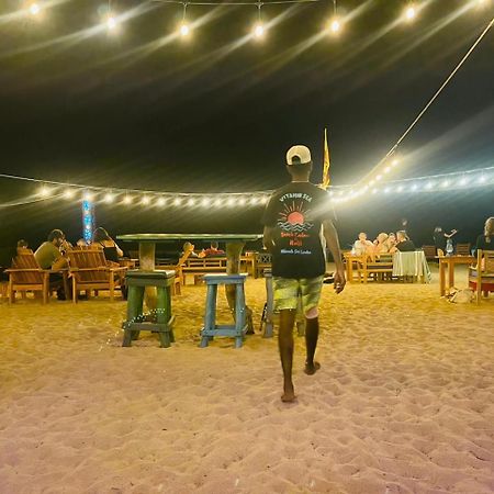 Vitamin Sea Beach Cabana นิลาเวลี ภายนอก รูปภาพ