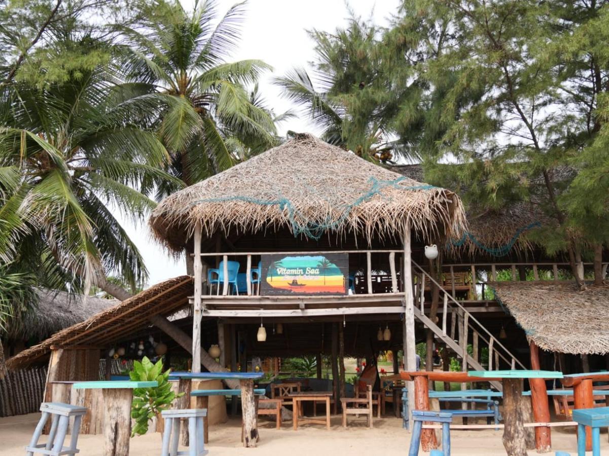 Vitamin Sea Beach Cabana นิลาเวลี ภายนอก รูปภาพ