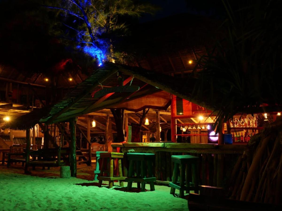 Vitamin Sea Beach Cabana นิลาเวลี ภายนอก รูปภาพ