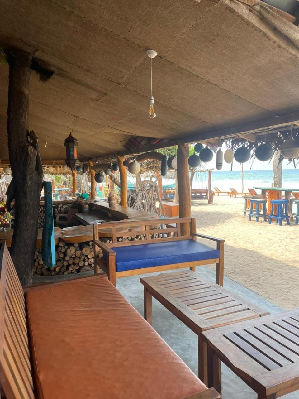 Vitamin Sea Beach Cabana นิลาเวลี ภายนอก รูปภาพ
